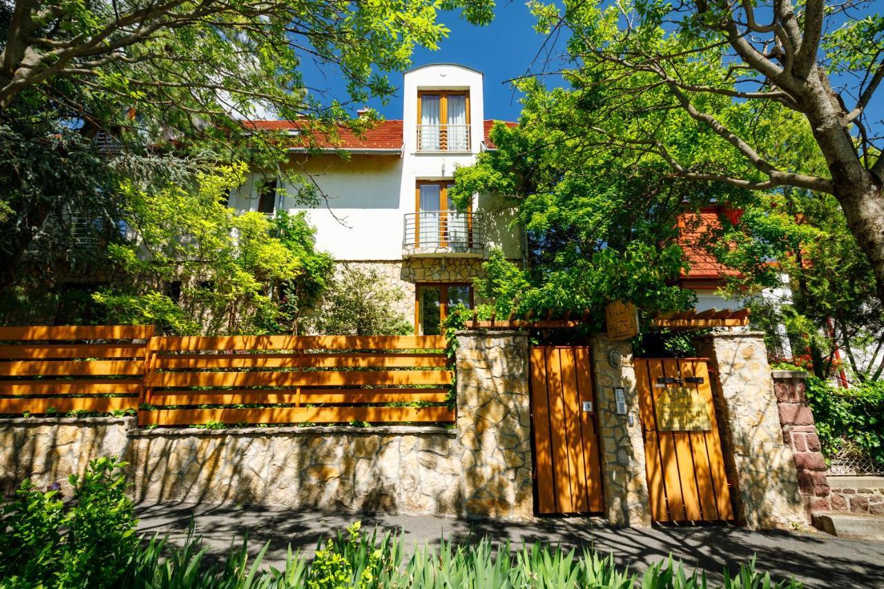 Villa Muzsa Deluxe Balatonfüred Екстериор снимка